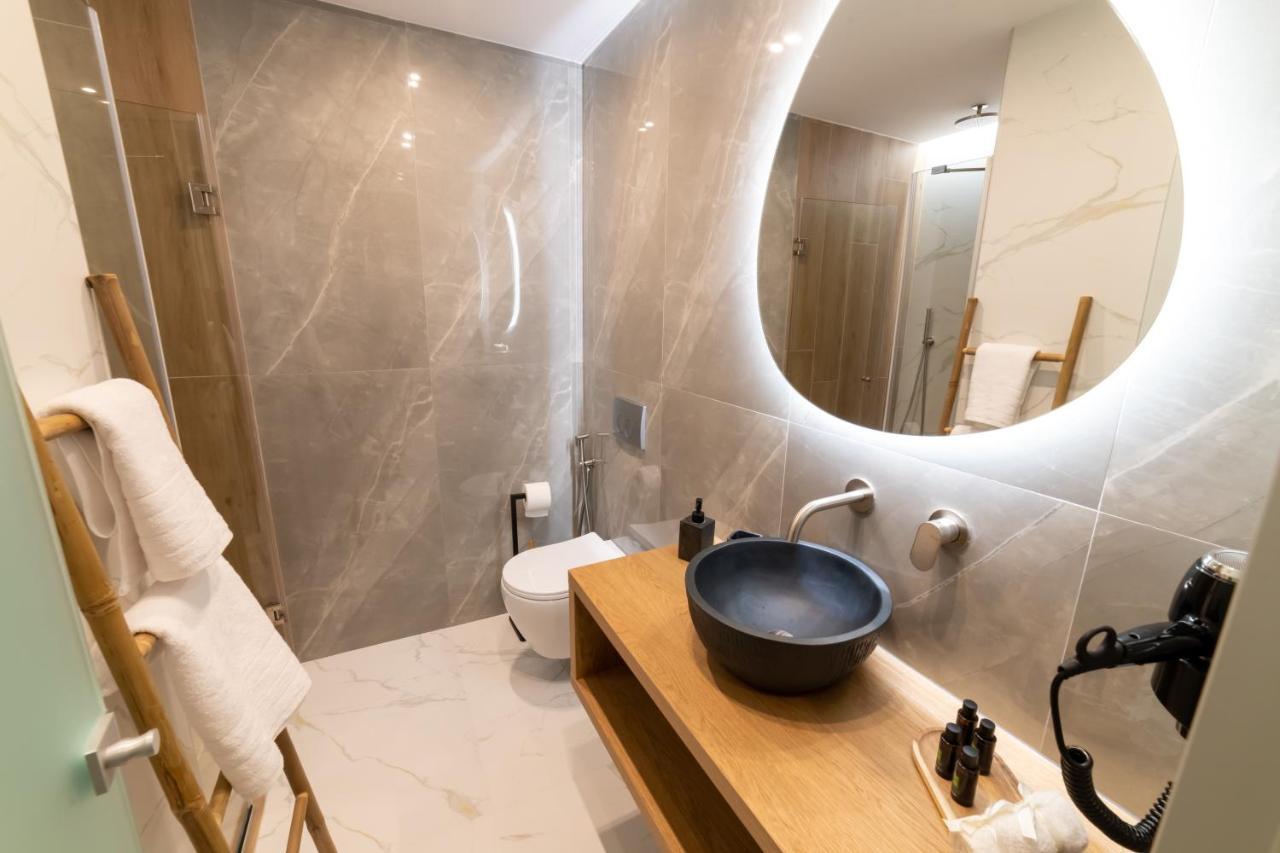 Anesis Deluxe Apartments パルガ エクステリア 写真