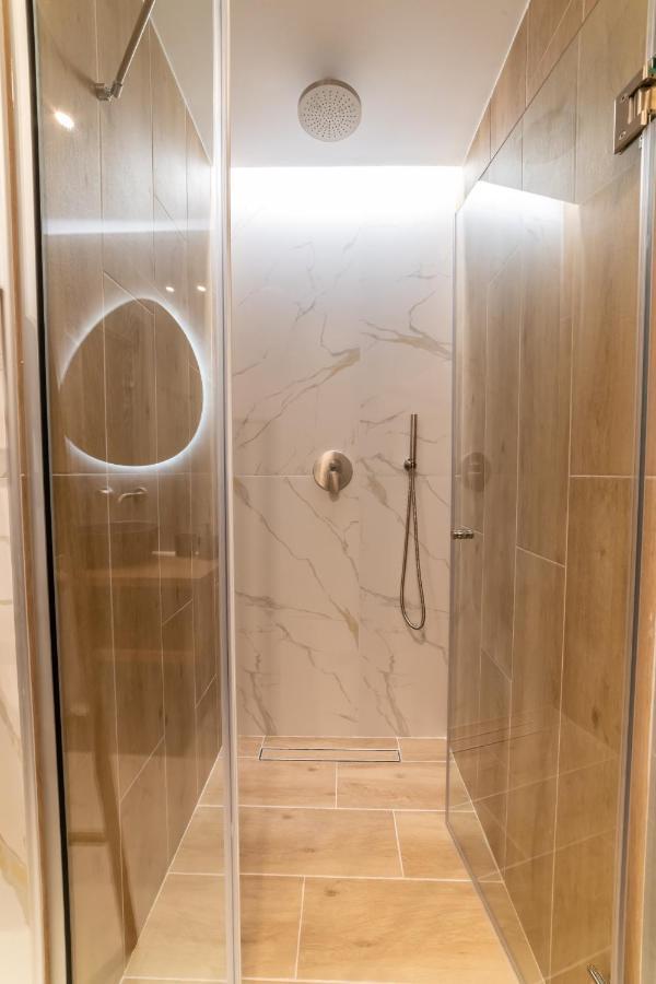 Anesis Deluxe Apartments パルガ エクステリア 写真